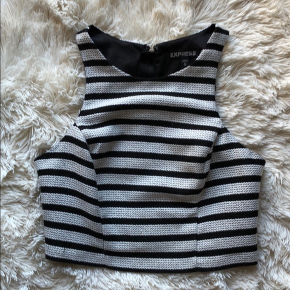 Crop Top Black/White Striped - Picture 1 of 4